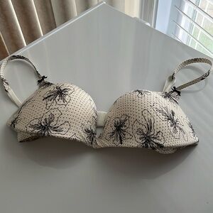 💐💐Victoria’s Secret push up plunge bra